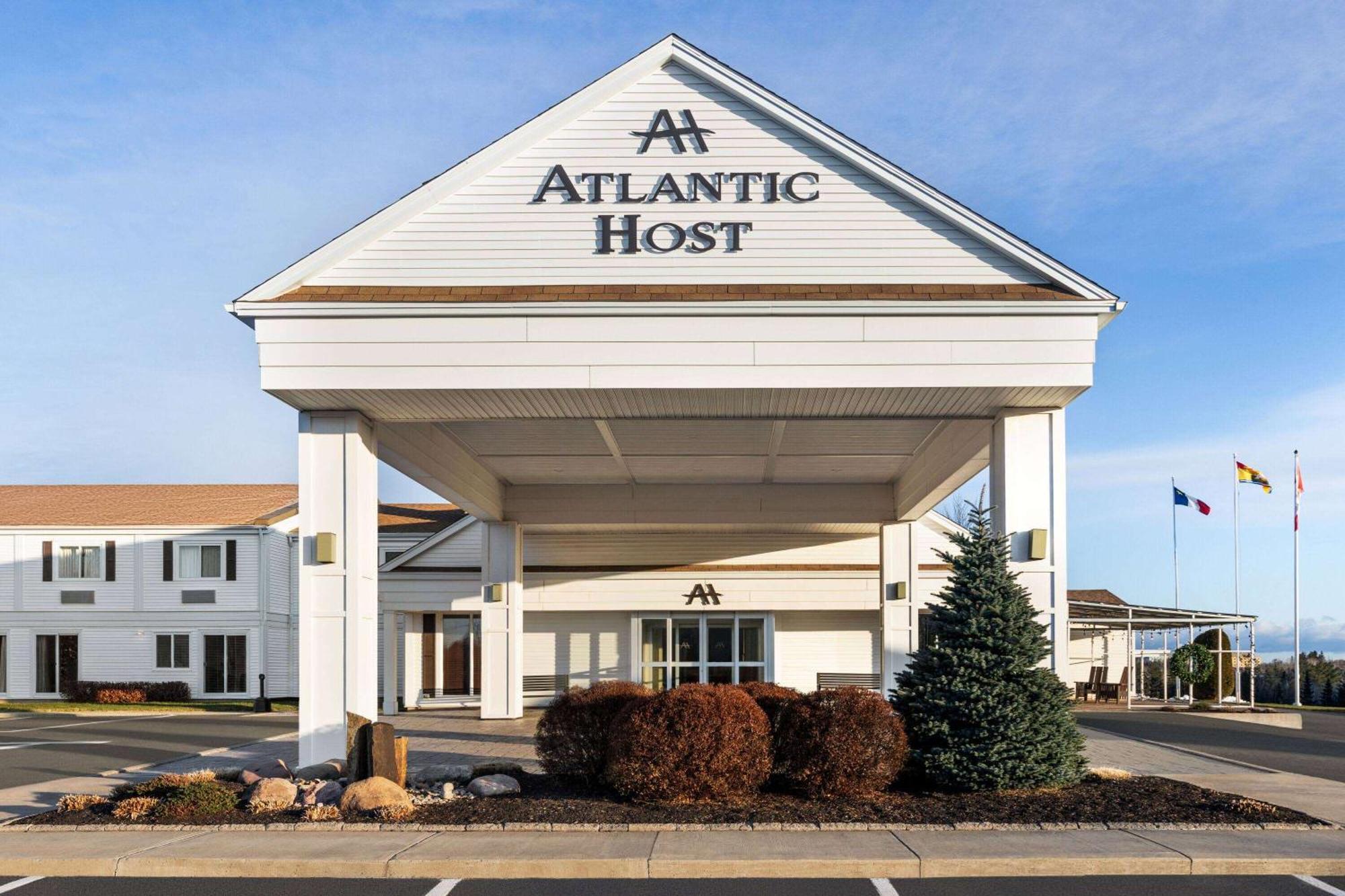 Atlantic Host Hotel, Trademark Collection By Wyndham Bathurst Exterior foto